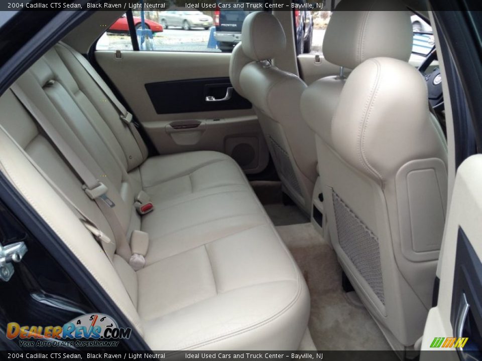 2004 Cadillac CTS Sedan Black Raven / Light Neutral Photo #14