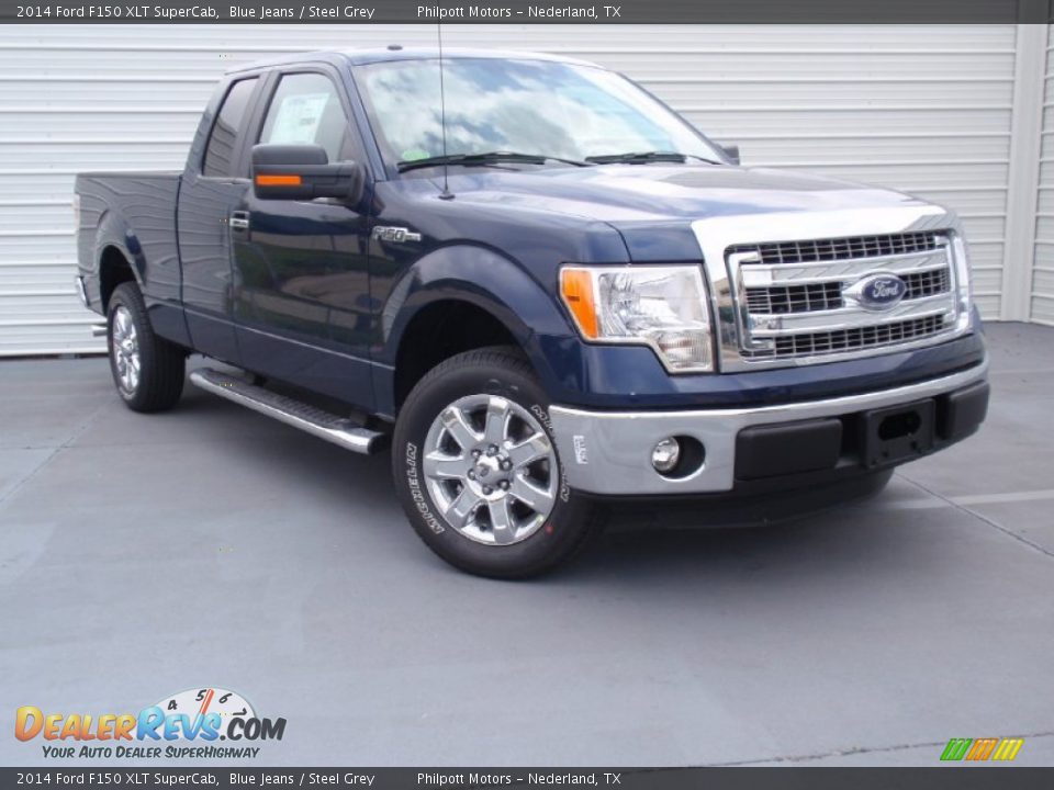 Front 3/4 View of 2014 Ford F150 XLT SuperCab Photo #2
