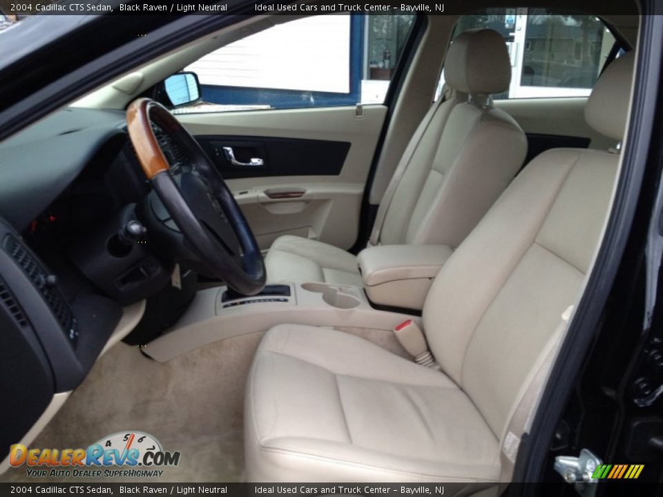 2004 Cadillac CTS Sedan Black Raven / Light Neutral Photo #25