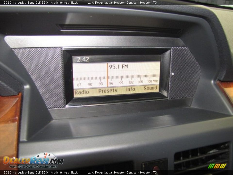 2010 Mercedes-Benz GLK 350 Arctic White / Black Photo #25