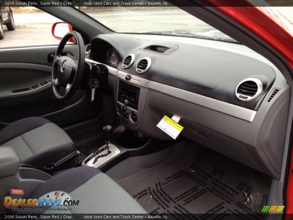 2006 Suzuki Reno Super Red / Gray Photo #11