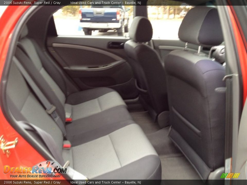 2006 Suzuki Reno Super Red / Gray Photo #14