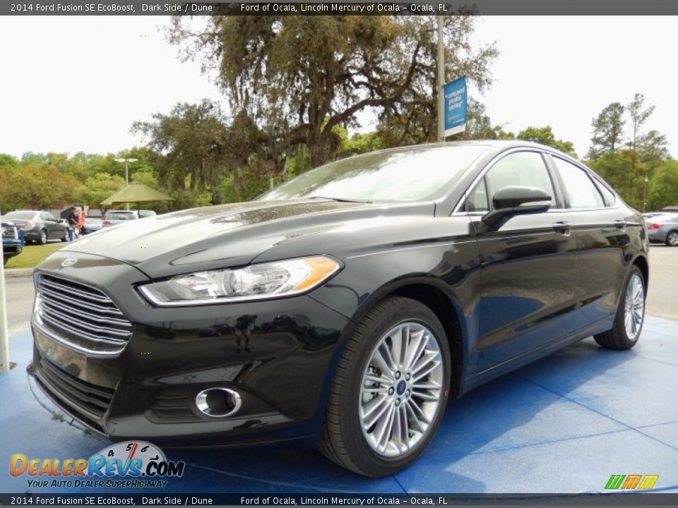 Front 3/4 View of 2014 Ford Fusion SE EcoBoost Photo #1