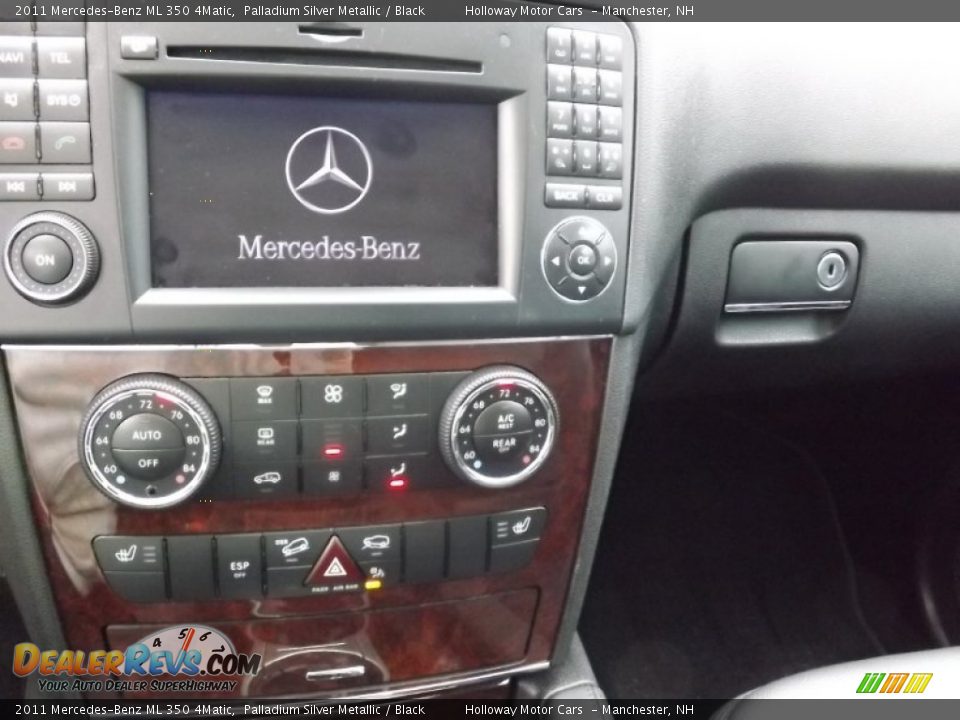 2011 Mercedes-Benz ML 350 4Matic Palladium Silver Metallic / Black Photo #13