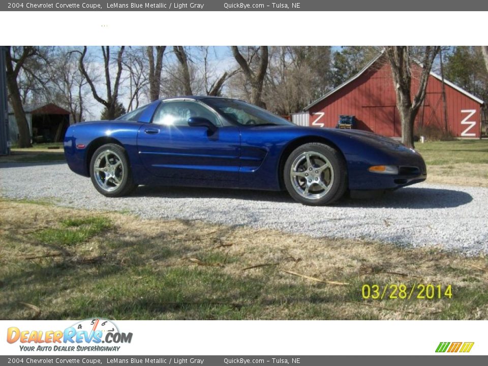 2004 Chevrolet Corvette Coupe LeMans Blue Metallic / Light Gray Photo #2