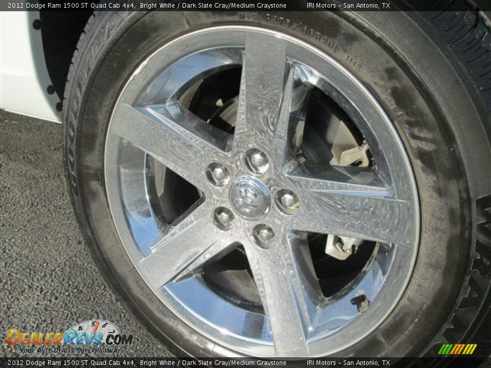 2012 Dodge Ram 1500 ST Quad Cab 4x4 Bright White / Dark Slate Gray/Medium Graystone Photo #4