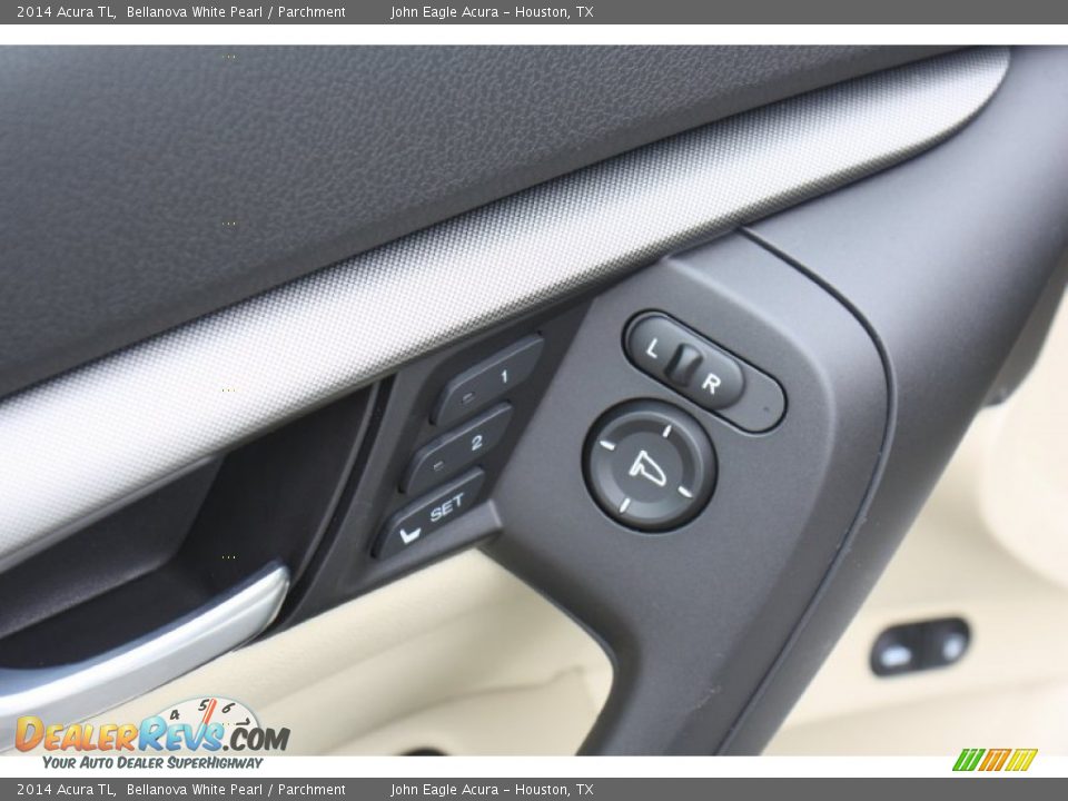 Controls of 2014 Acura TL  Photo #23