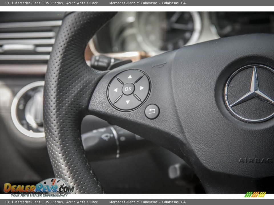 2011 Mercedes-Benz E 350 Sedan Arctic White / Black Photo #17