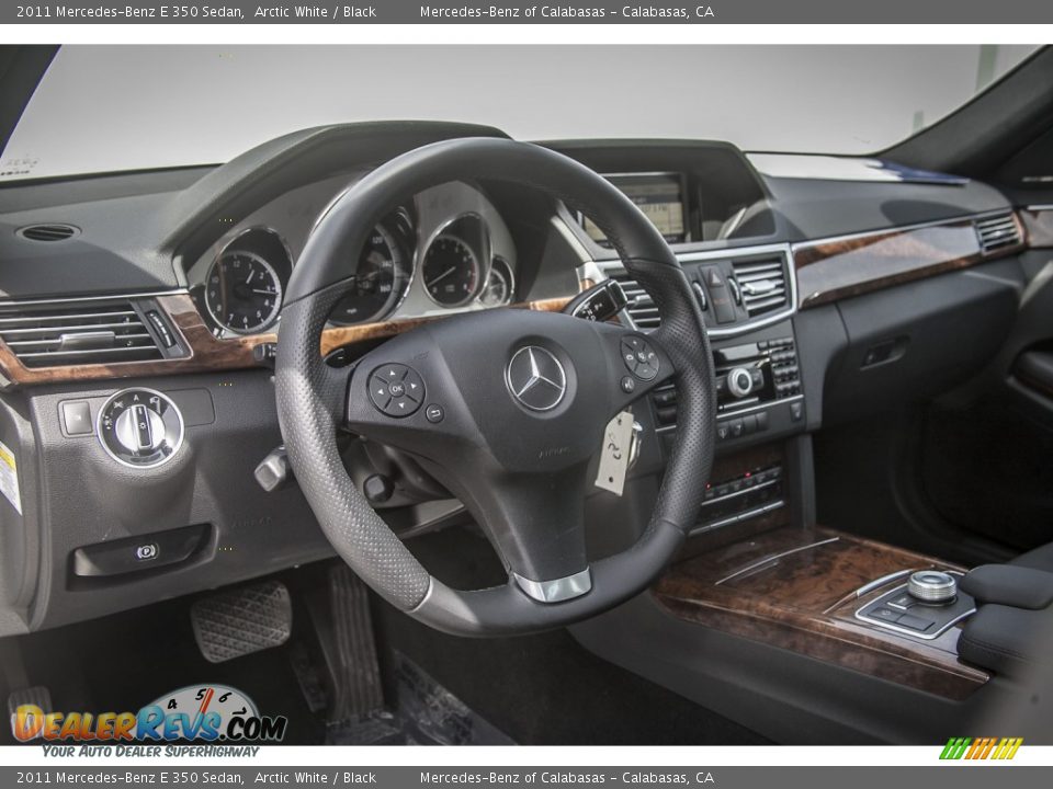 2011 Mercedes-Benz E 350 Sedan Arctic White / Black Photo #18