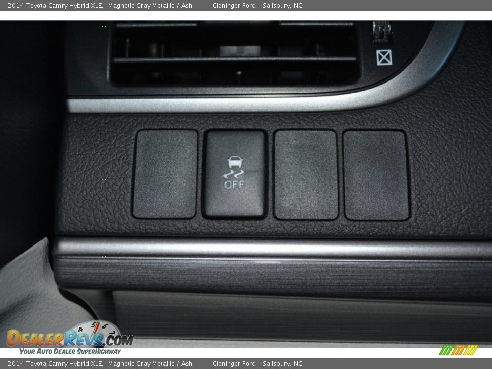 2014 Toyota Camry Hybrid XLE Magnetic Gray Metallic / Ash Photo #25