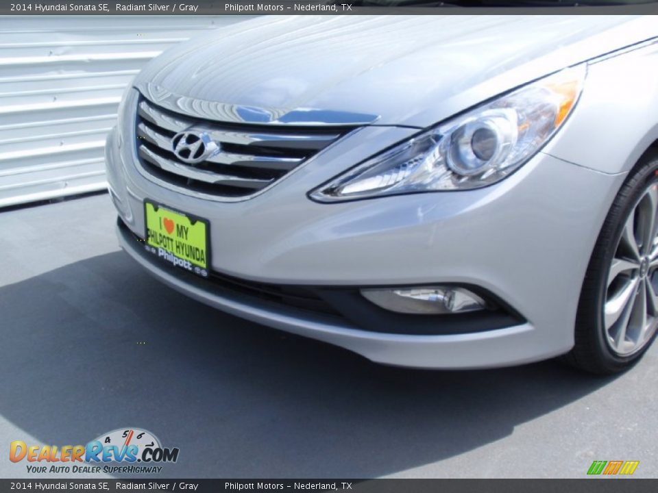 2014 Hyundai Sonata SE Radiant Silver / Gray Photo #11