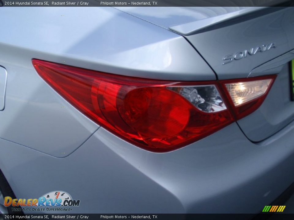 2014 Hyundai Sonata SE Radiant Silver / Gray Photo #13