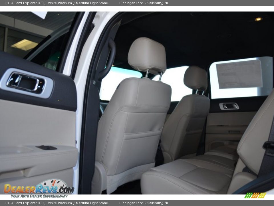 2014 Ford Explorer XLT White Platinum / Medium Light Stone Photo #8