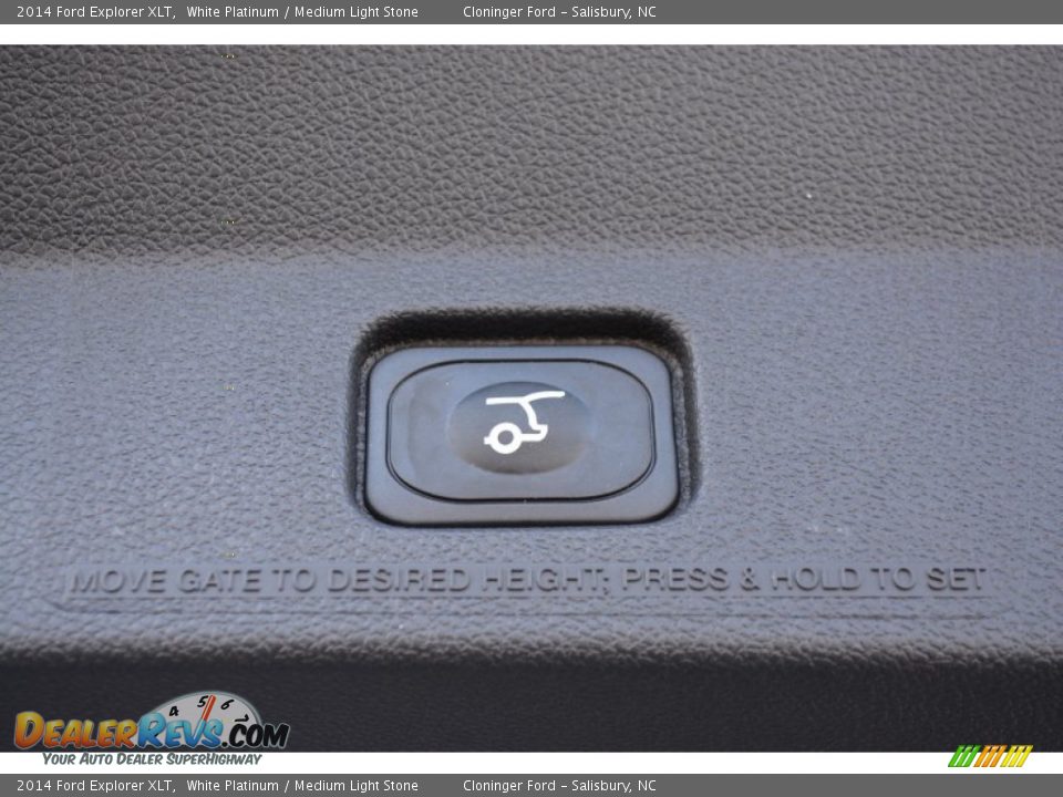 2014 Ford Explorer XLT White Platinum / Medium Light Stone Photo #10