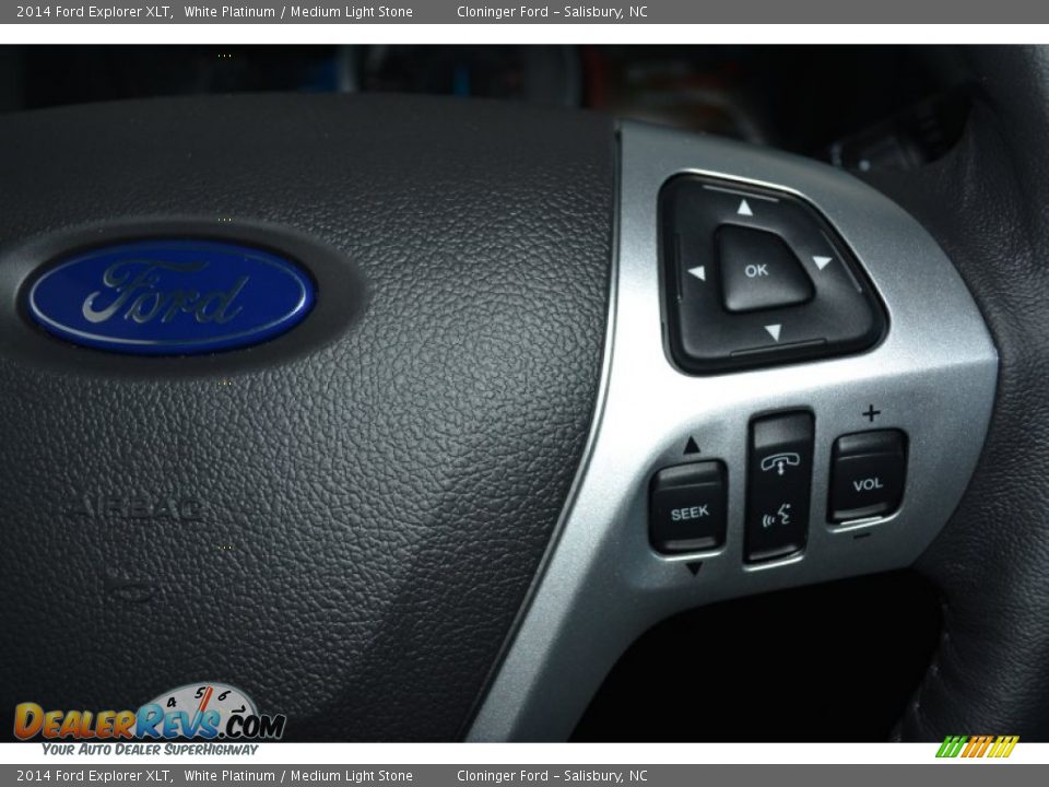 2014 Ford Explorer XLT White Platinum / Medium Light Stone Photo #26