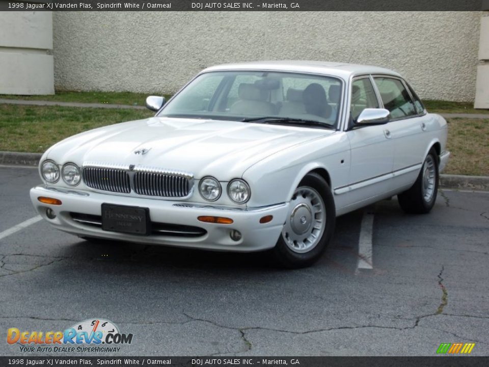 1998 Jaguar XJ Vanden Plas Spindrift White / Oatmeal Photo #1