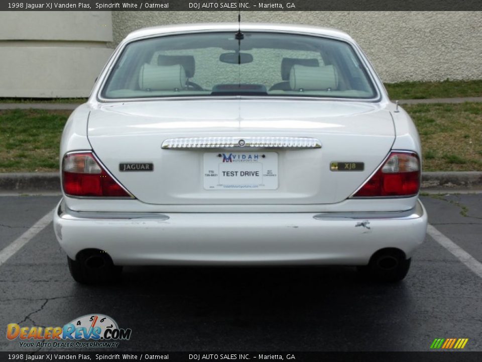 1998 Jaguar XJ Vanden Plas Spindrift White / Oatmeal Photo #6