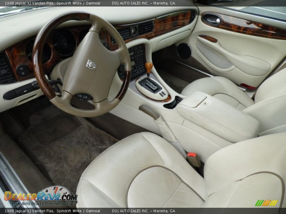 1998 Jaguar XJ Vanden Plas Spindrift White / Oatmeal Photo #7