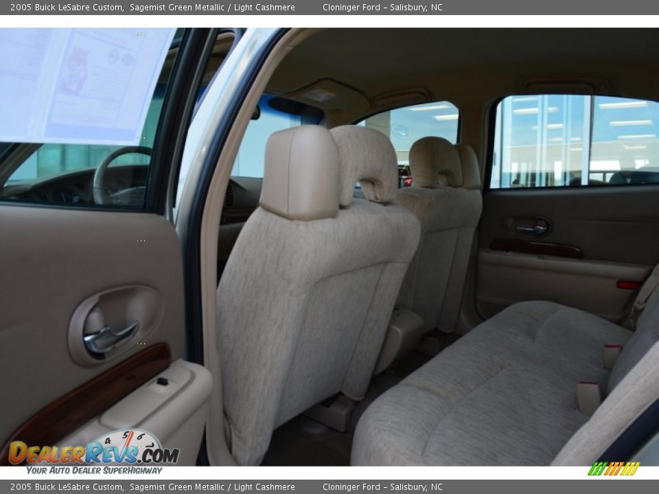 2005 Buick LeSabre Custom Sagemist Green Metallic / Light Cashmere Photo #11