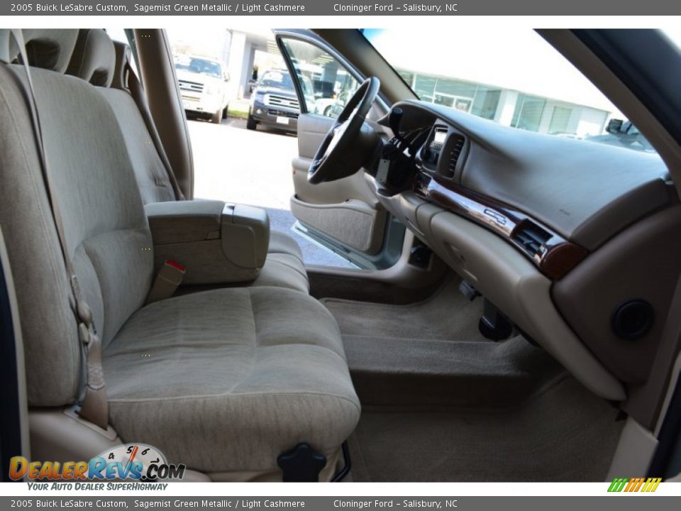 2005 Buick LeSabre Custom Sagemist Green Metallic / Light Cashmere Photo #13