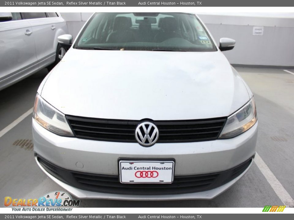 2011 Volkswagen Jetta SE Sedan Reflex Silver Metallic / Titan Black Photo #2