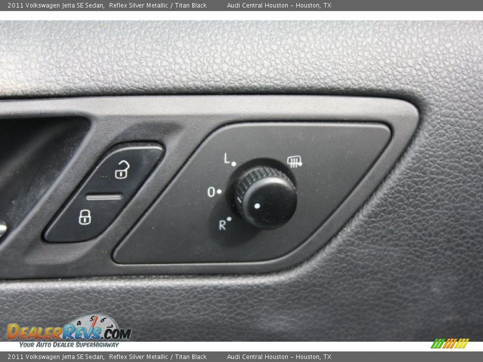 2011 Volkswagen Jetta SE Sedan Reflex Silver Metallic / Titan Black Photo #9
