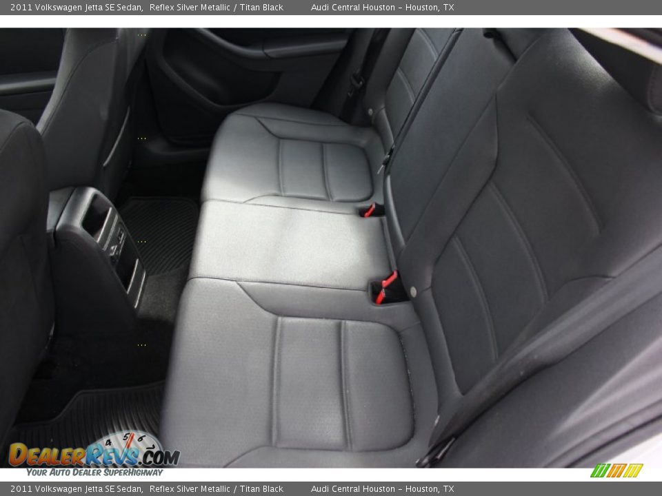 2011 Volkswagen Jetta SE Sedan Reflex Silver Metallic / Titan Black Photo #21