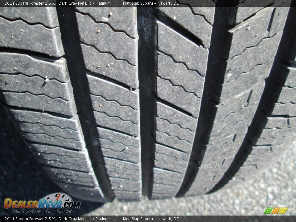 2011 Subaru Forester 2.5 X Dark Gray Metallic / Platinum Photo #22