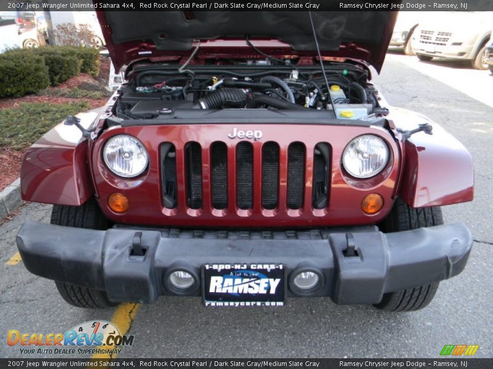2007 Jeep Wrangler Unlimited Sahara 4x4 Red Rock Crystal Pearl / Dark Slate Gray/Medium Slate Gray Photo #3