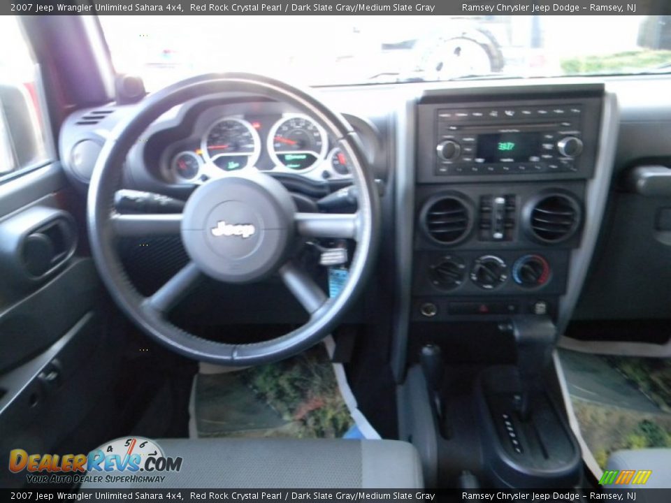 2007 Jeep Wrangler Unlimited Sahara 4x4 Red Rock Crystal Pearl / Dark Slate Gray/Medium Slate Gray Photo #11