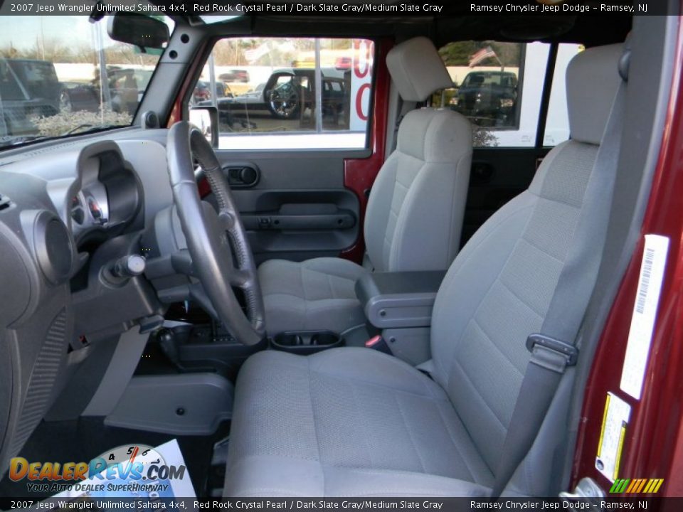 2007 Jeep Wrangler Unlimited Sahara 4x4 Red Rock Crystal Pearl / Dark Slate Gray/Medium Slate Gray Photo #12