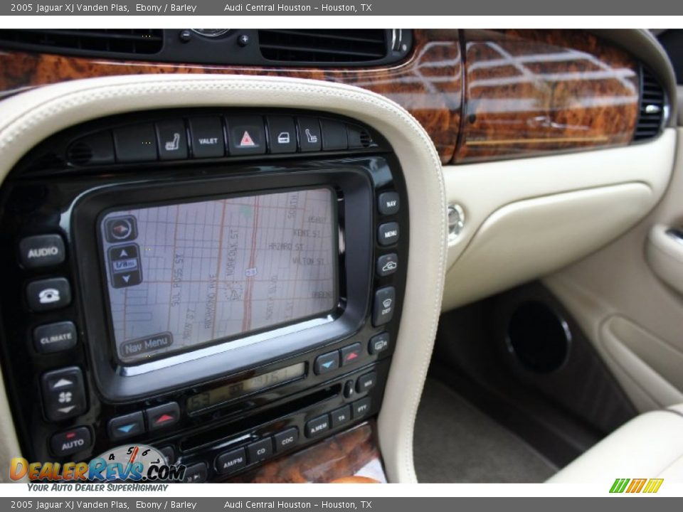 2005 Jaguar XJ Vanden Plas Ebony / Barley Photo #19