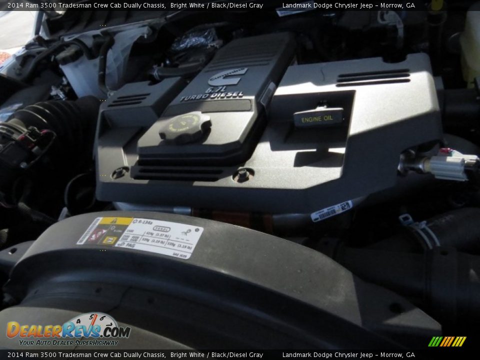 2014 Ram 3500 Tradesman Crew Cab Dually Chassis Bright White / Black/Diesel Gray Photo #9