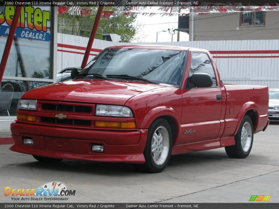 2000 Chevrolet S10 Xtreme Regular Cab Victory Red / Graphite Photo #6