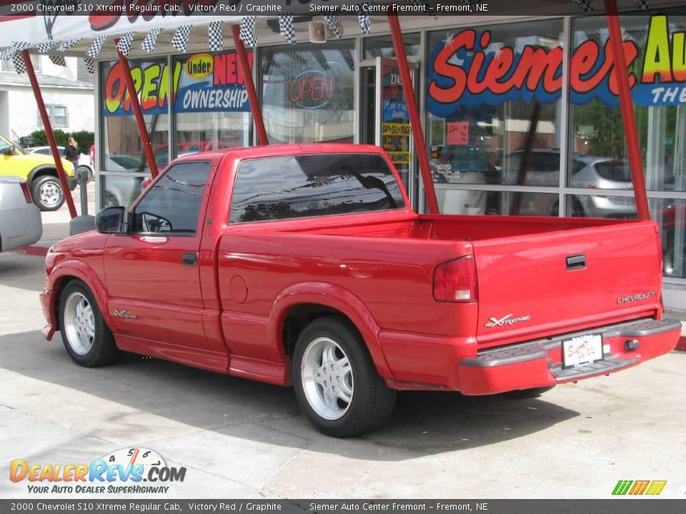 2000 Chevrolet S10 Xtreme Regular Cab Victory Red / Graphite Photo #11