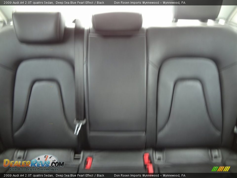 2009 Audi A4 2.0T quattro Sedan Deep Sea Blue Pearl Effect / Black Photo #12