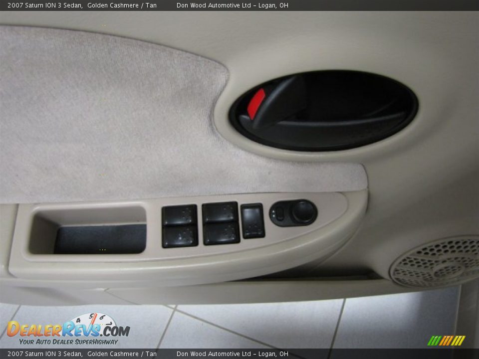 2007 Saturn ION 3 Sedan Golden Cashmere / Tan Photo #11