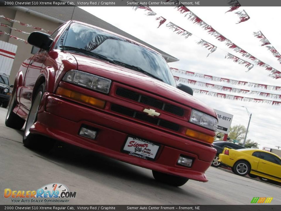 2000 Chevrolet S10 Xtreme Regular Cab Victory Red / Graphite Photo #14