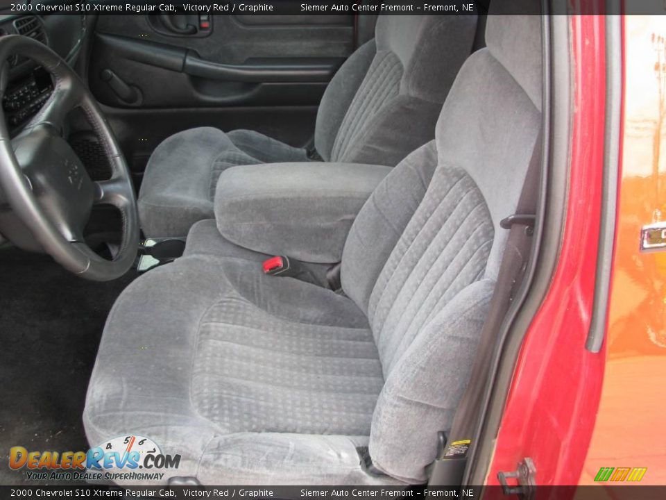 2000 Chevrolet S10 Xtreme Regular Cab Victory Red / Graphite Photo #17