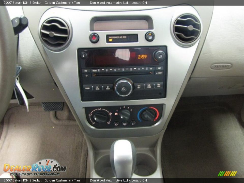 2007 Saturn ION 3 Sedan Golden Cashmere / Tan Photo #24