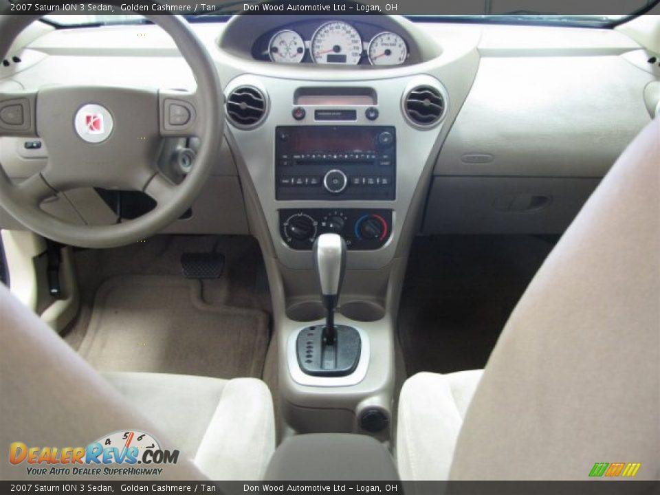 2007 Saturn ION 3 Sedan Golden Cashmere / Tan Photo #27