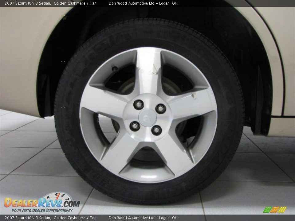 2007 Saturn ION 3 Sedan Golden Cashmere / Tan Photo #30