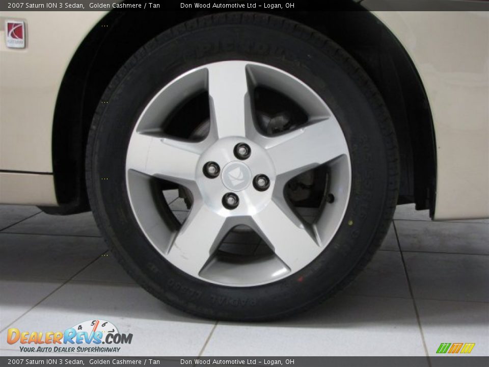 2007 Saturn ION 3 Sedan Golden Cashmere / Tan Photo #31