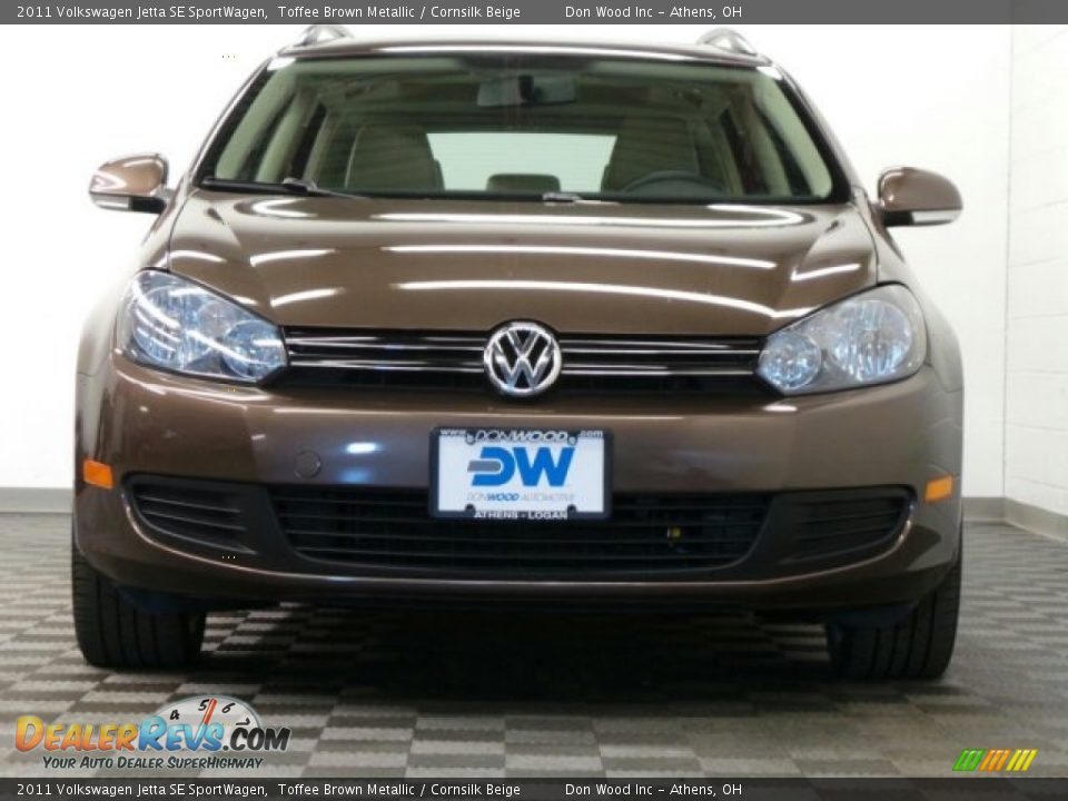 2011 Volkswagen Jetta SE SportWagen Toffee Brown Metallic / Cornsilk Beige Photo #3