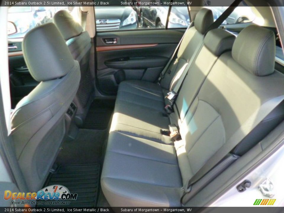2014 Subaru Outback 2.5i Limited Ice Silver Metallic / Black Photo #12
