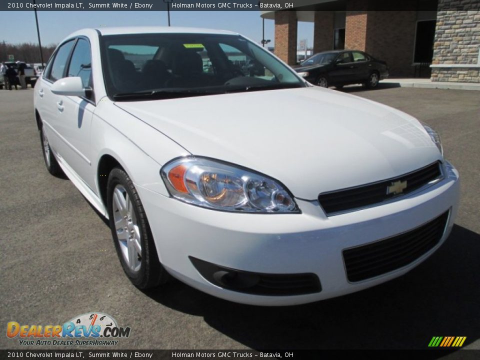 Front 3/4 View of 2010 Chevrolet Impala LT Photo #2