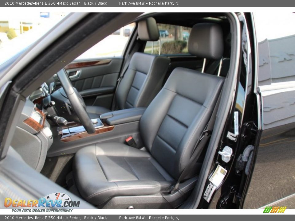 2010 Mercedes-Benz E 350 4Matic Sedan Black / Black Photo #13