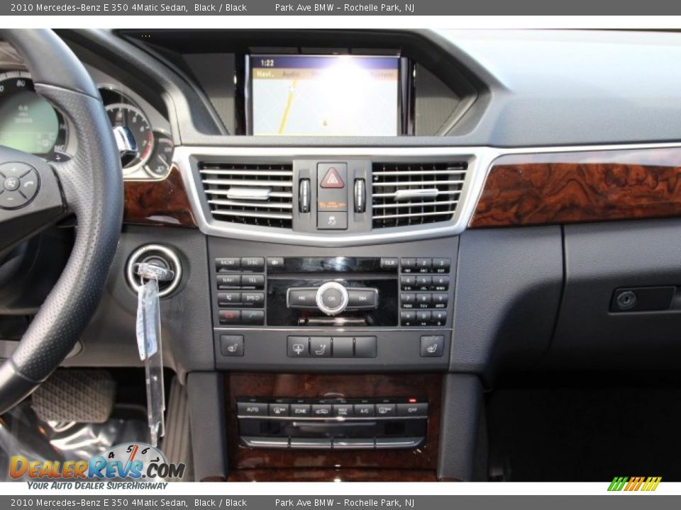2010 Mercedes-Benz E 350 4Matic Sedan Black / Black Photo #15