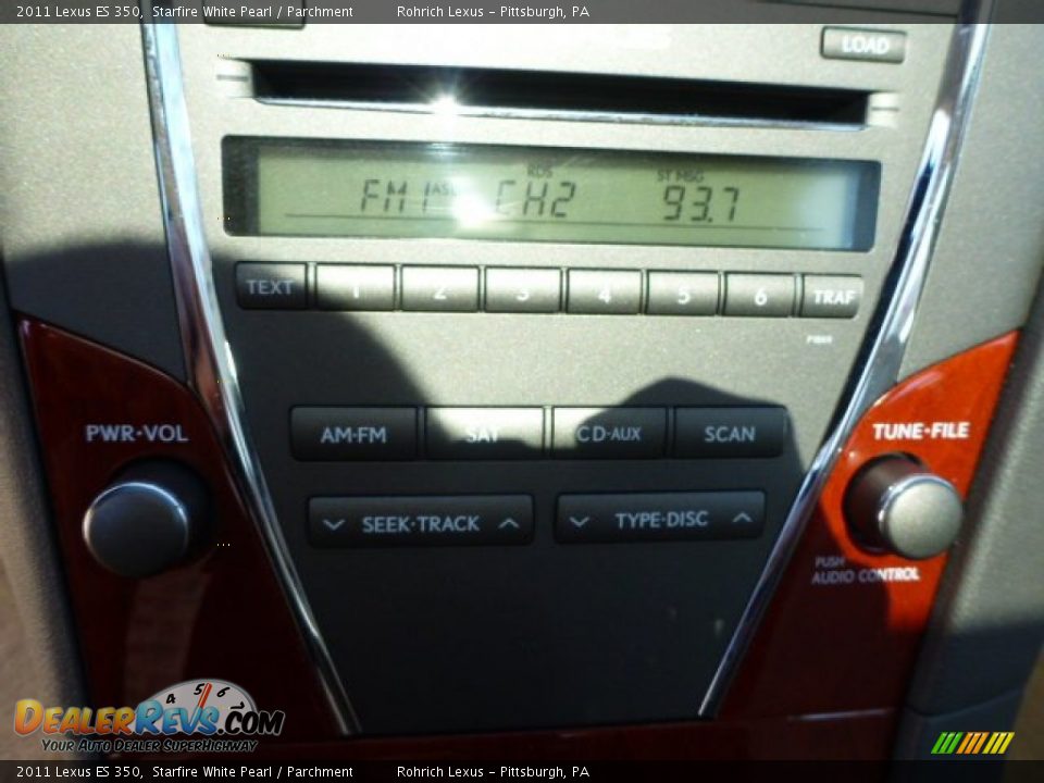2011 Lexus ES 350 Starfire White Pearl / Parchment Photo #24