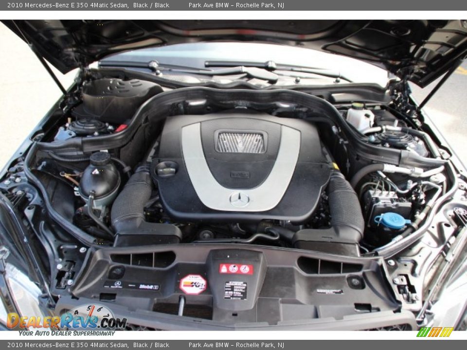 2010 Mercedes-Benz E 350 4Matic Sedan Black / Black Photo #30